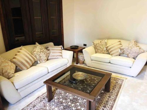 Beautiful 4-Bed Villa in Glasgow, Glasgow (photo 9)