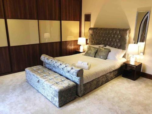 Beautiful 4-Bed Villa in Glasgow, Glasgow (photo 4)
