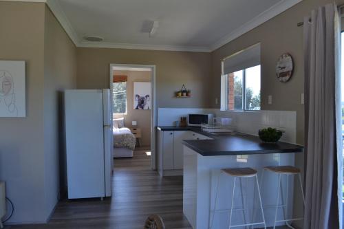 Rio Rita Ocean View Apartments - Runnyford