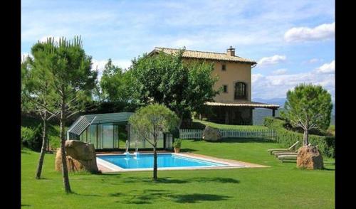 Cardona Villa Sleeps 17 with Pool gîte à louer Saló