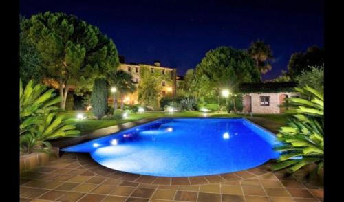El Vendrell Villa Sleeps 34 with Pool and Air Con gîte à louer El Vendrell