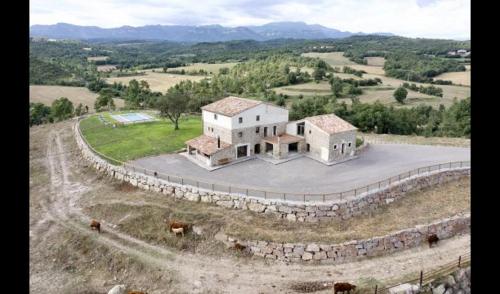 Montmajor Villa Sleeps 14 with Pool and Air Con gîte à louer Serrateix