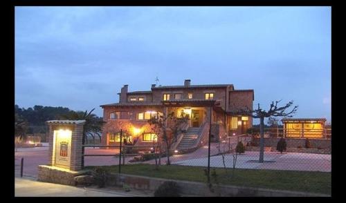 Vilamari Villa Sleeps 21 with Pool gîte à louer Vilademuls