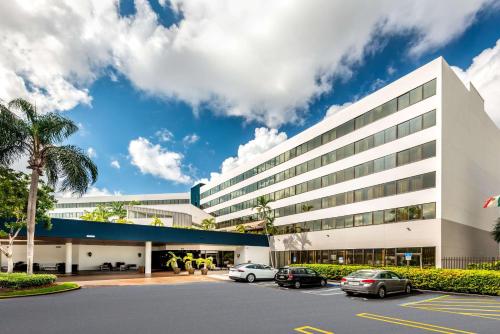 Sonesta Miami Airport