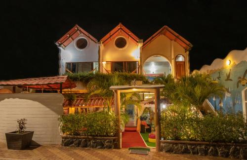 Entrance, Hostal Gosen in Galapagos
