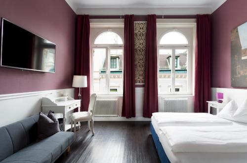 Hotel Columbia - main image