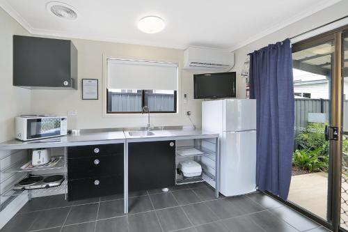 Cane Village Holiday Park Room Type - Cabin - Sugar Cane