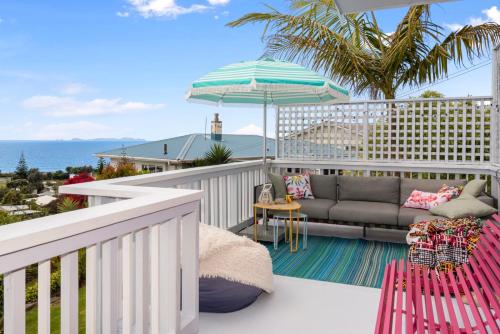Waipu Cove Palm Cottage - Waipu Cove Holiday Home photo 3