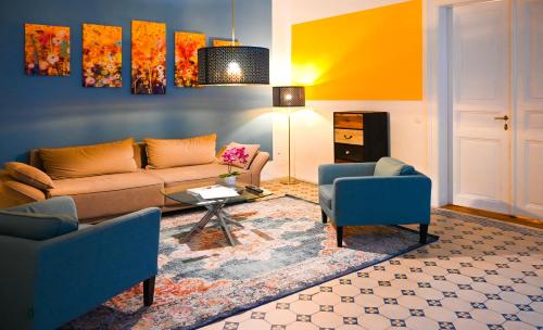 Spacious Apartment for 4 near Ringstrasse & Metro U2, Wiedeń