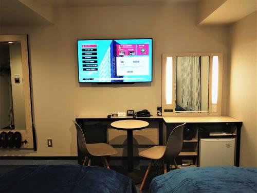 Twin Room - Smoking image 10