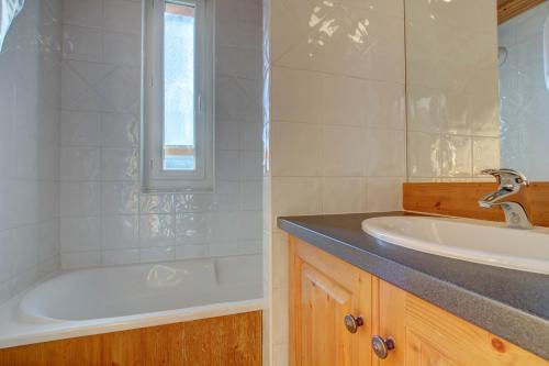 LODGE 8 - image 3