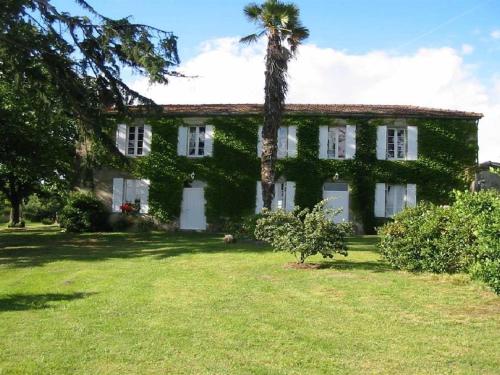 Chambres d'Hôtes Domaine du Bouchon - Accommodation - Gans