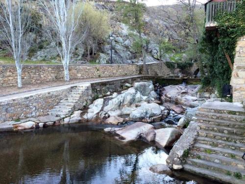 AT Rural NAVALINDA in Casas Del Monte