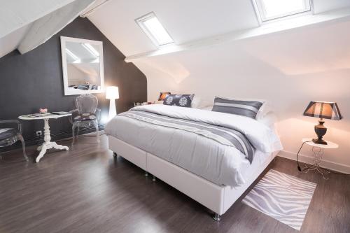 克洛斯瑪麗酒店 (Le Clos Marie) in 朗熱