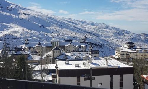 TODOSIERRANEVADA ZONA BAJA - EDIFICIO ATLAS - VISTAS A LA MONTANA - Junto a los Telecabinas Apartamento Atlas is a popular choice amongst travelers in Sierra Nevada, whether exploring or just passing through. Both business travelers and tourists can enjoy the propertys facilities and servic