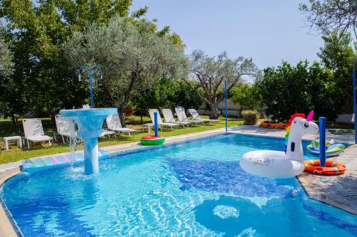  Sunset Apartments in Archangelos