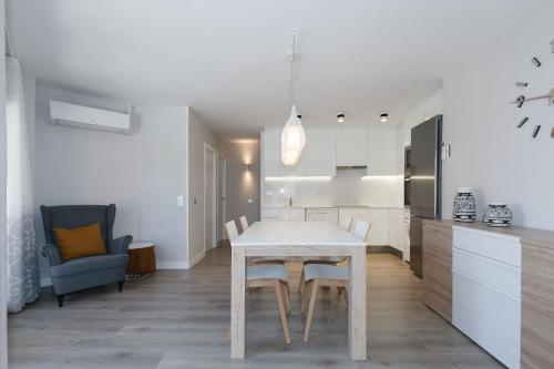 UHC AIGUADOLÇ FAMILY APARTMENTS - image 6
