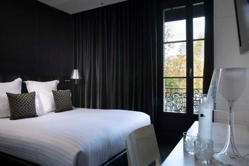 First Hotel Paris Tour Eiffel ****