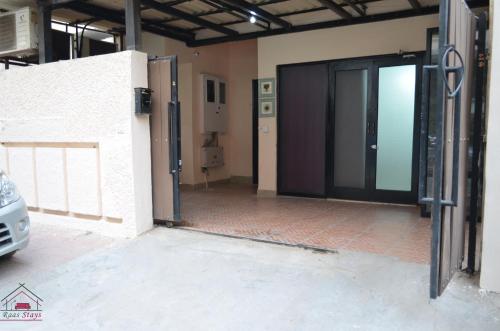 Raas Fully Furnished 2BHK Independent Apartment 7 in Greater Kailash - 1