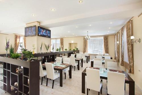 Piramida Hotel - image 7