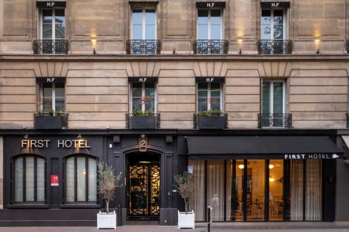 First Hotel Paris Tour Eiffel ****