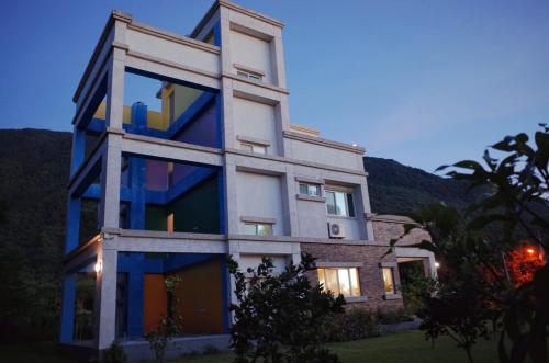 ShiGuo Homestay in Siuolin Township