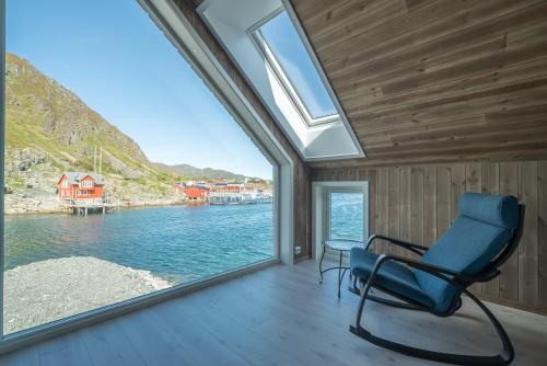 Seafront new cabin in Lofoten, Ballstad (foto 5)