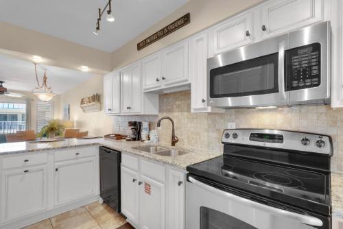 Harry's Beach House by RealJoy Vacations - image 8