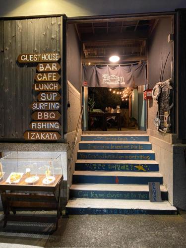 Bejárat, Guest house & Bar Diamond Head in Gobó