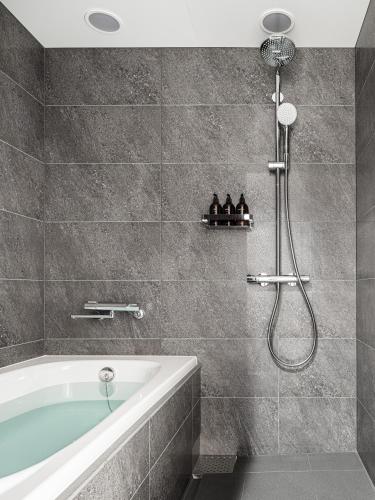 BnA_WALL