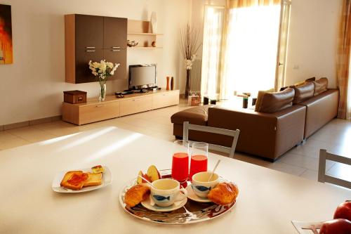 Tremezzo Residence 3 - image 14