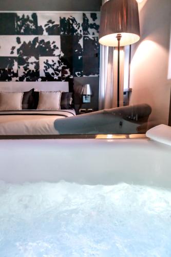 Ambra Cortina Luxury&Fashion Hotel - image 26