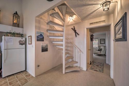 Beautiful Beech Mountain Condo with Private Balcony!