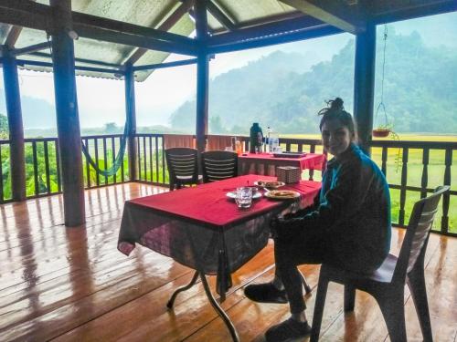 Ba Be lake-Huyen Hao Homestay in Ba Be