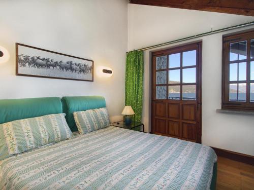 Villa Cinderella 7 BEDROOMS 13 PAX gîte à louer Ispra