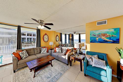 East Beach Condo #1C - image 4
