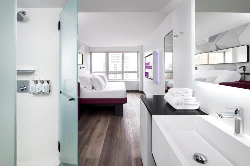 278596366 YOTEL Washington DC