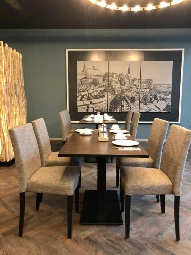 Hotel Zeitgeist Warburg KG 5