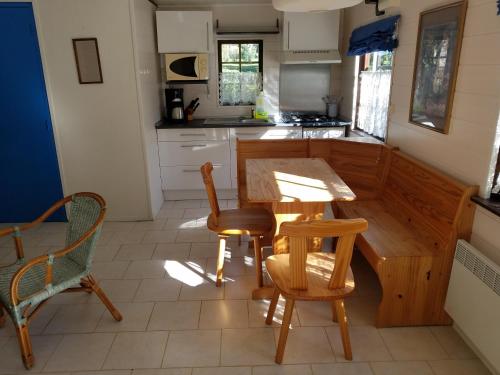 Camping les Tourterelles Chalets et mobilhomes in Hautefort