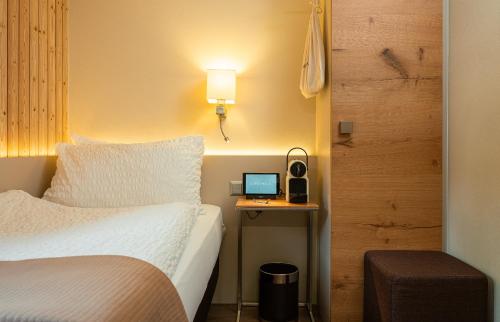 1 twin bed