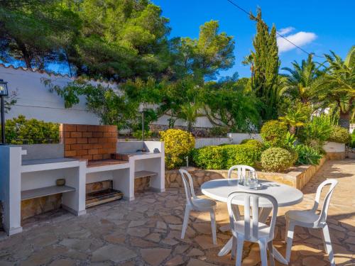 Holiday Home Casa Encinas by Interhome in La Sabatera