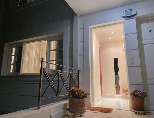 Pendeli's Luxury, Athens