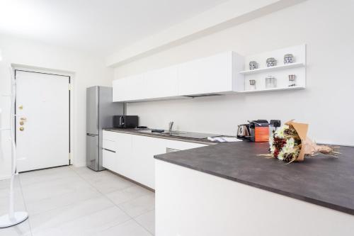 White Flat in Como City Center by RentAllComo - image 2