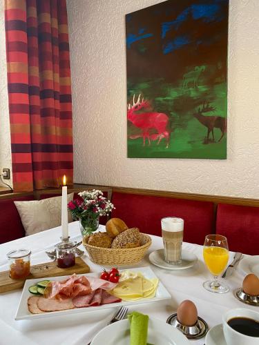 طعام و مشروبات, Hotel Wolfsjager in آسكيبيرج
