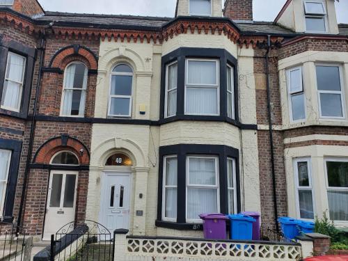 Fairly Priced Lovely House For Up To 6 People, Tuebrook, Merseyside