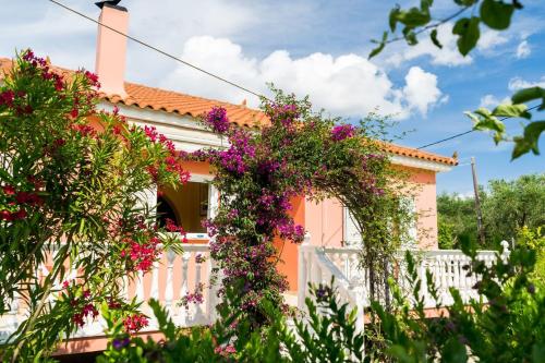 2-bed House in Alykes with mountain views