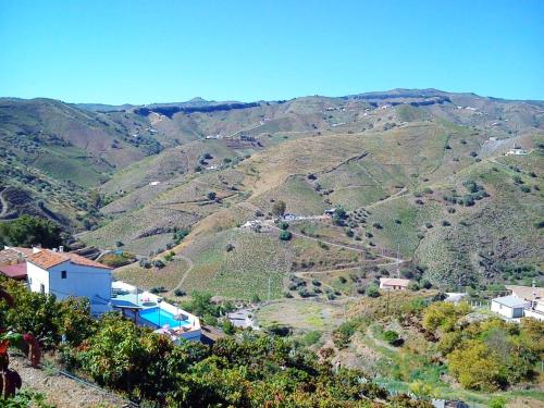 House with 4 bedrooms in El Borge with wonderful mountain view private pool furnished terrace 25 km from the beach - image 10