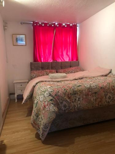 2-bed Room Small Annex In High Wycombe, , Buckinghamshire