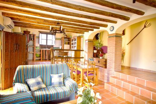  Spacious Villa with Pool Orgiva Mountain View in Órgiva