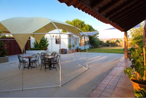 5 bedrooms villa with private pool jacuzzi and furnished terrace at Mirandilla